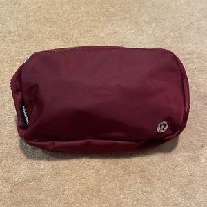 NWT Lululemon Everywhere Belt Bag in Red Merlot